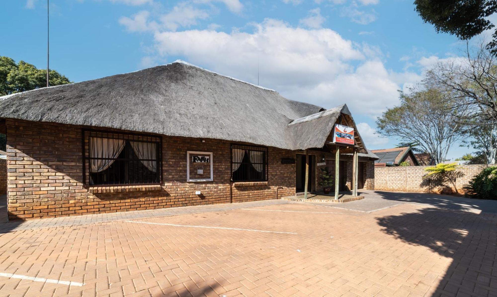 Thatch Haven Guesthouse Centurion Eksteriør bilde