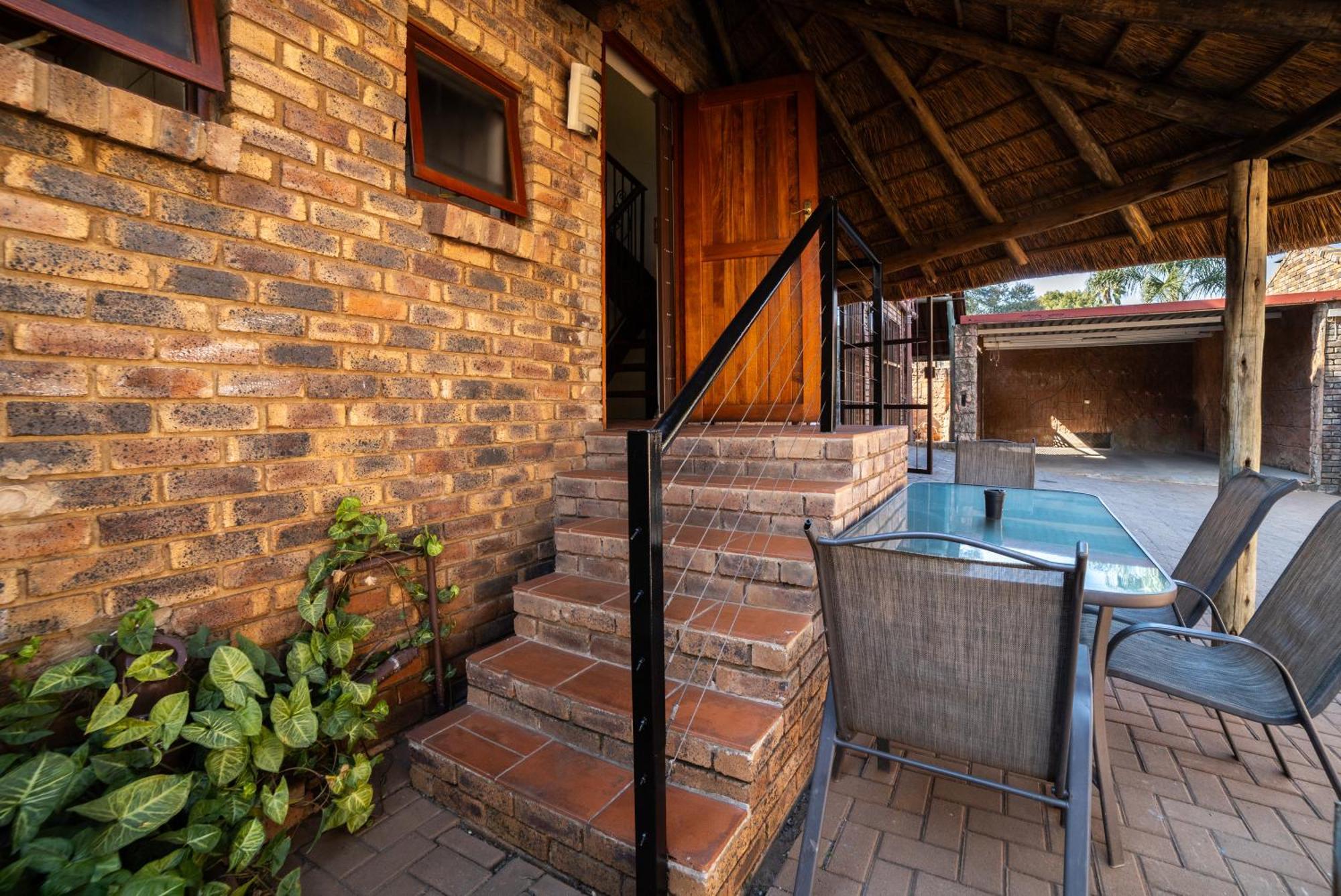 Thatch Haven Guesthouse Centurion Eksteriør bilde