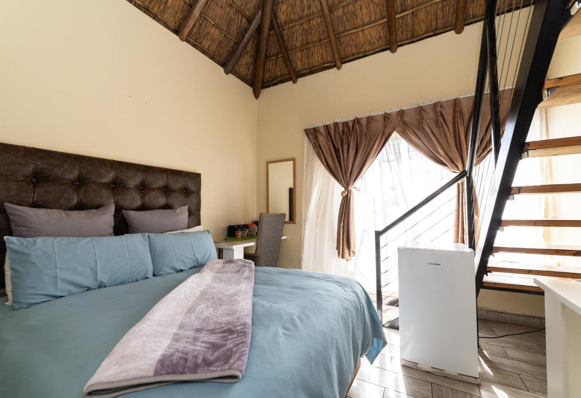 Thatch Haven Guesthouse Centurion Eksteriør bilde