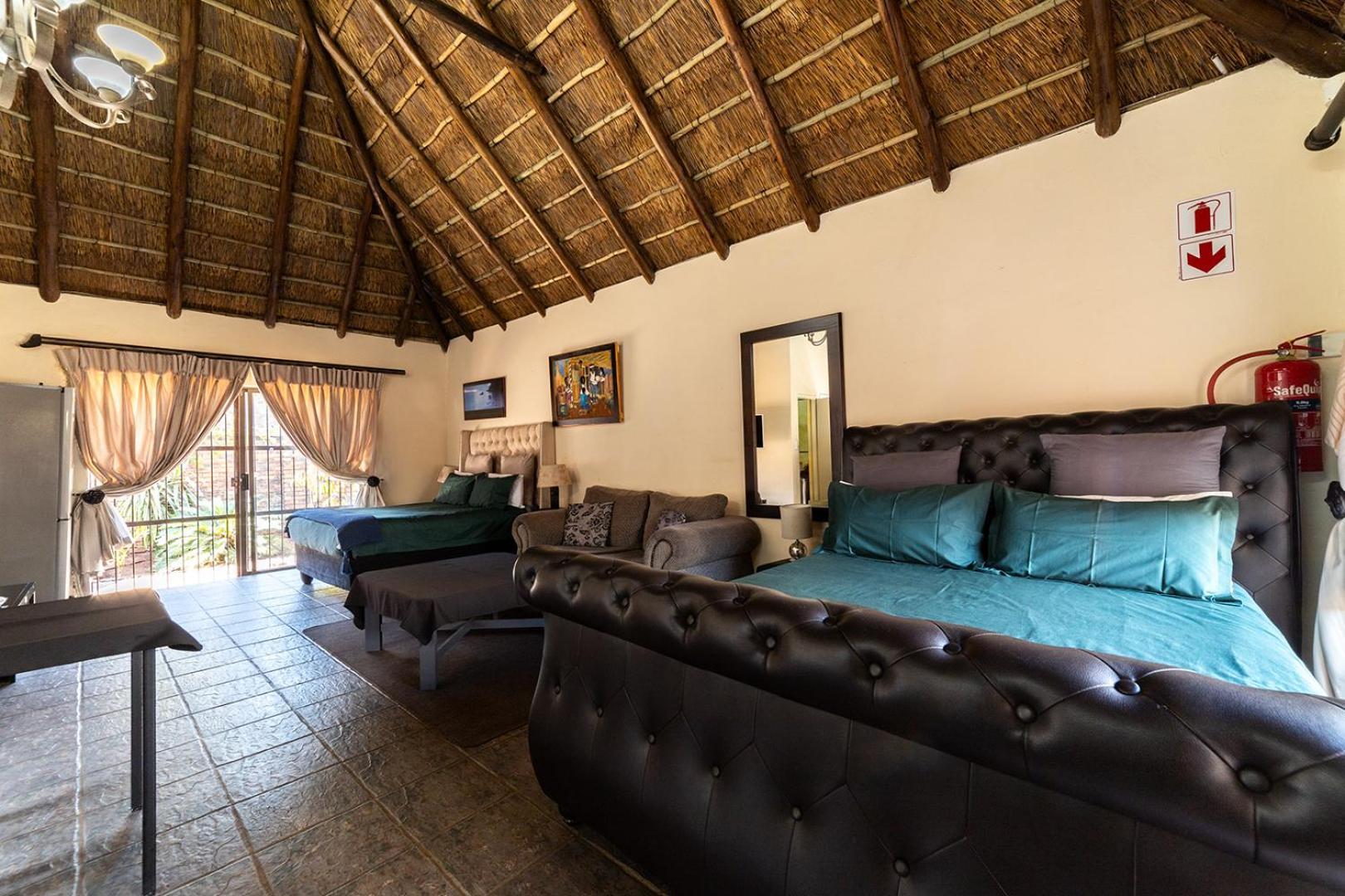 Thatch Haven Guesthouse Centurion Eksteriør bilde